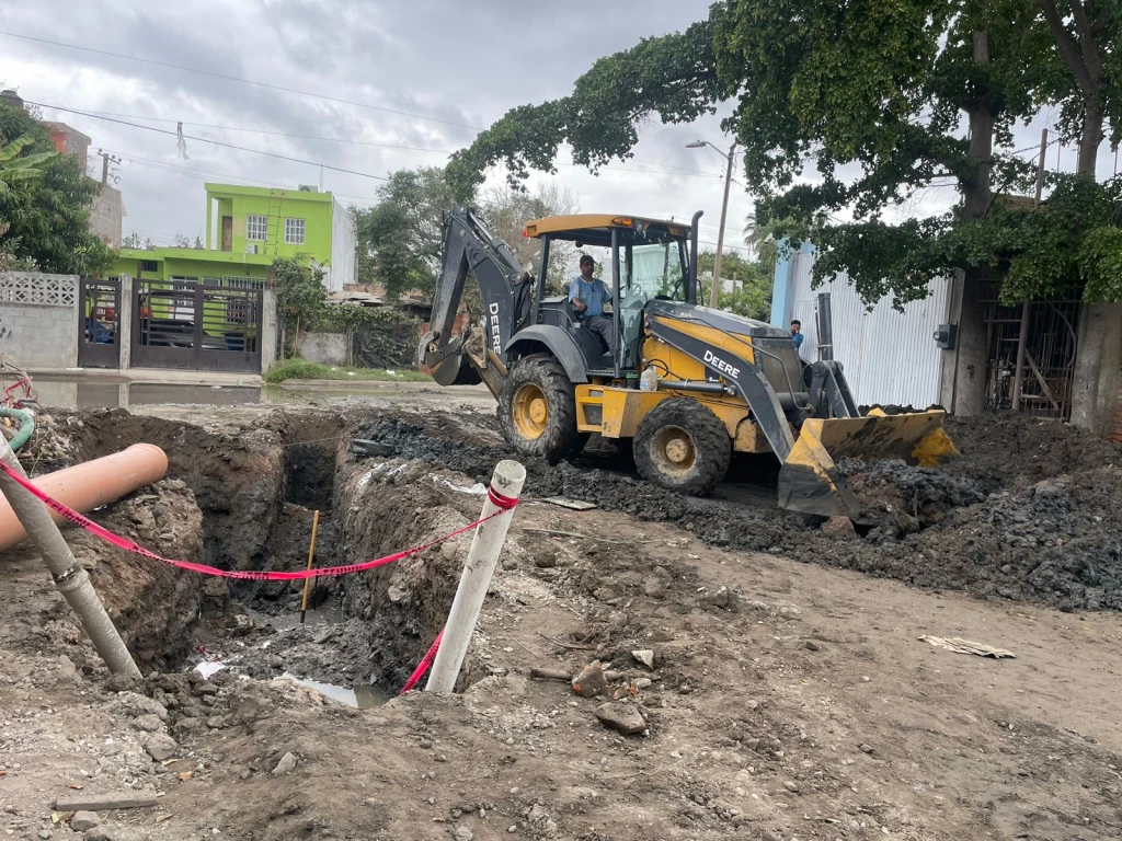 Contin An Trabajos De Pavimentaci N Y Reinstalaci N De Tuber As En