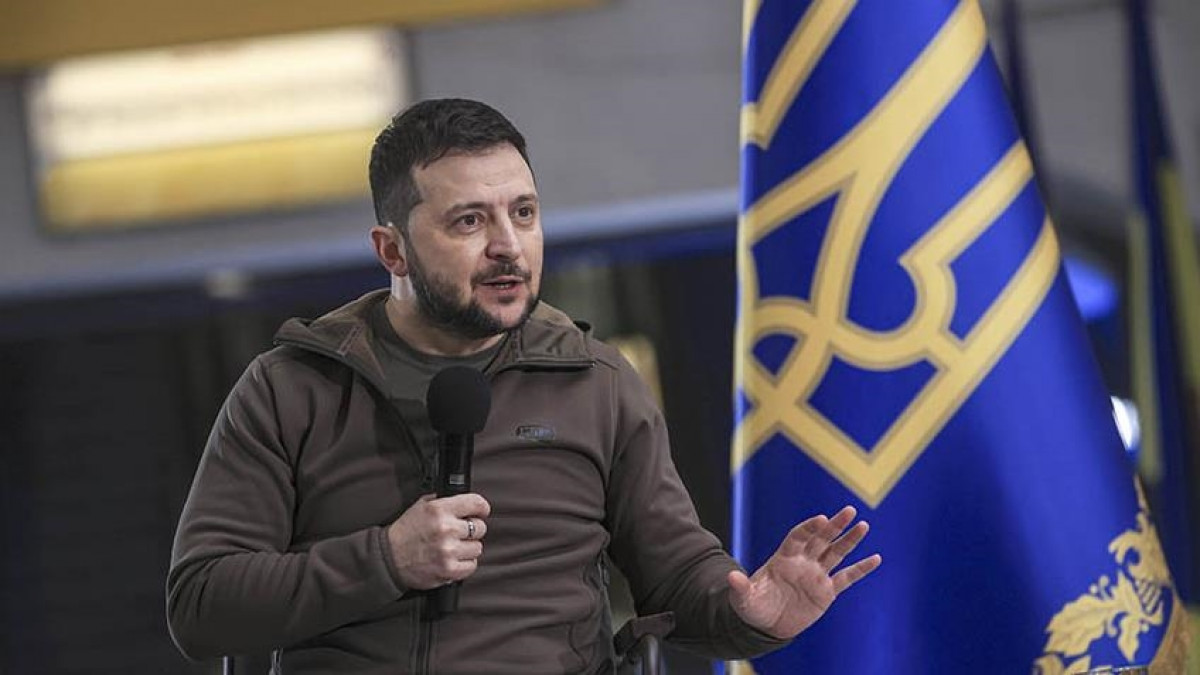 Zelenski planea aumentar el número de batallones en el sur y este de Ucrania
