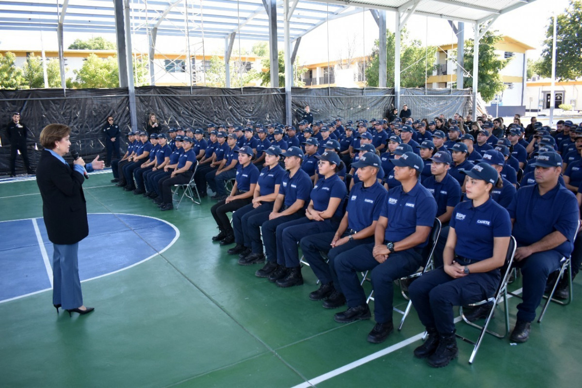 Exhorta María Dolores del Río a próximos policías estatales a desempeñarse con ética y valores