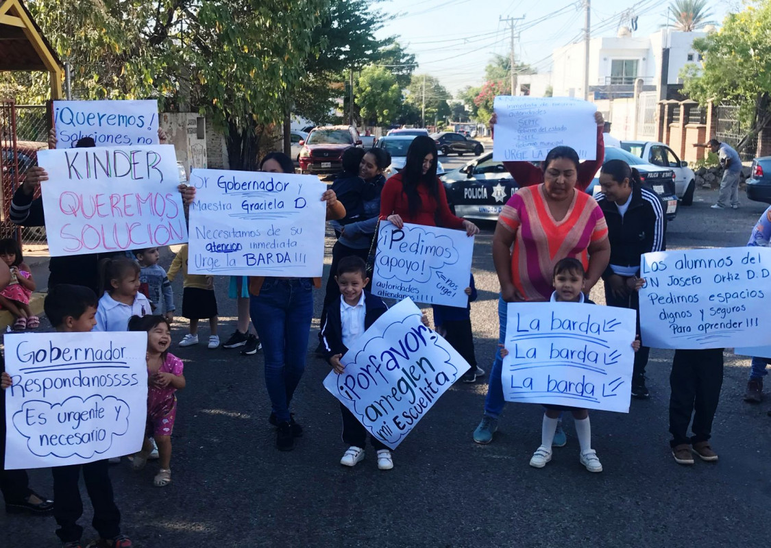 Piden barda para mayor seguridad en el jardín de niños Josefa Ortiz de Domínguez
