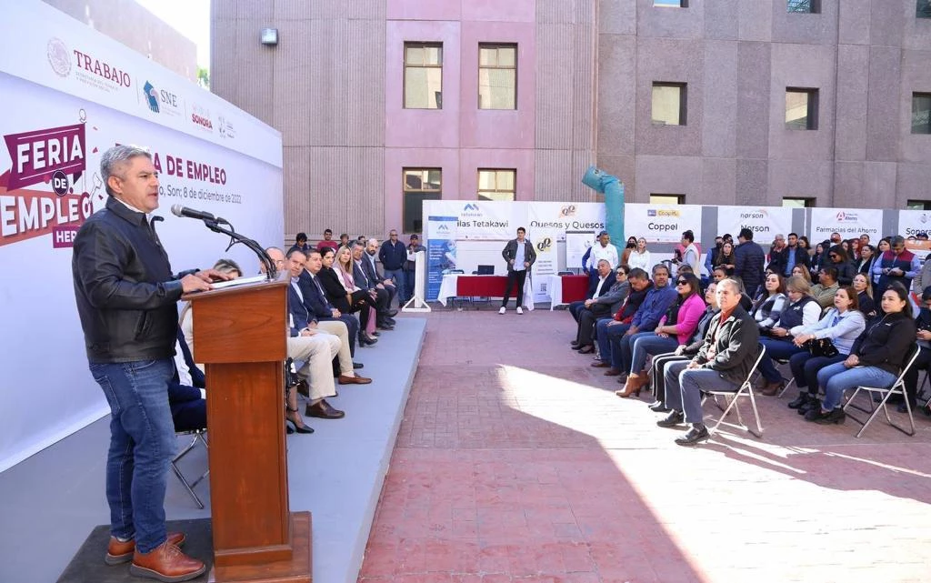 Ferias del Empleo benefician a más de tres mil sonorenses: secretario del Traba