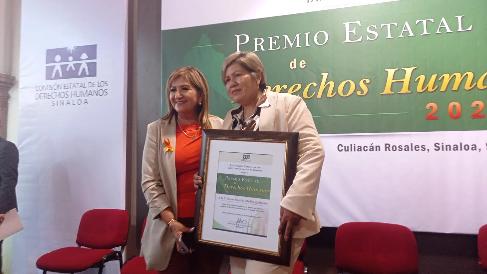 Recibe premio estatal Líder de las rastreadoras de El Fuerte