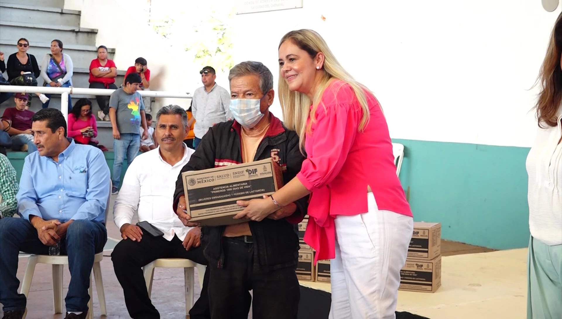 DIF Mazatlán entrega despensas