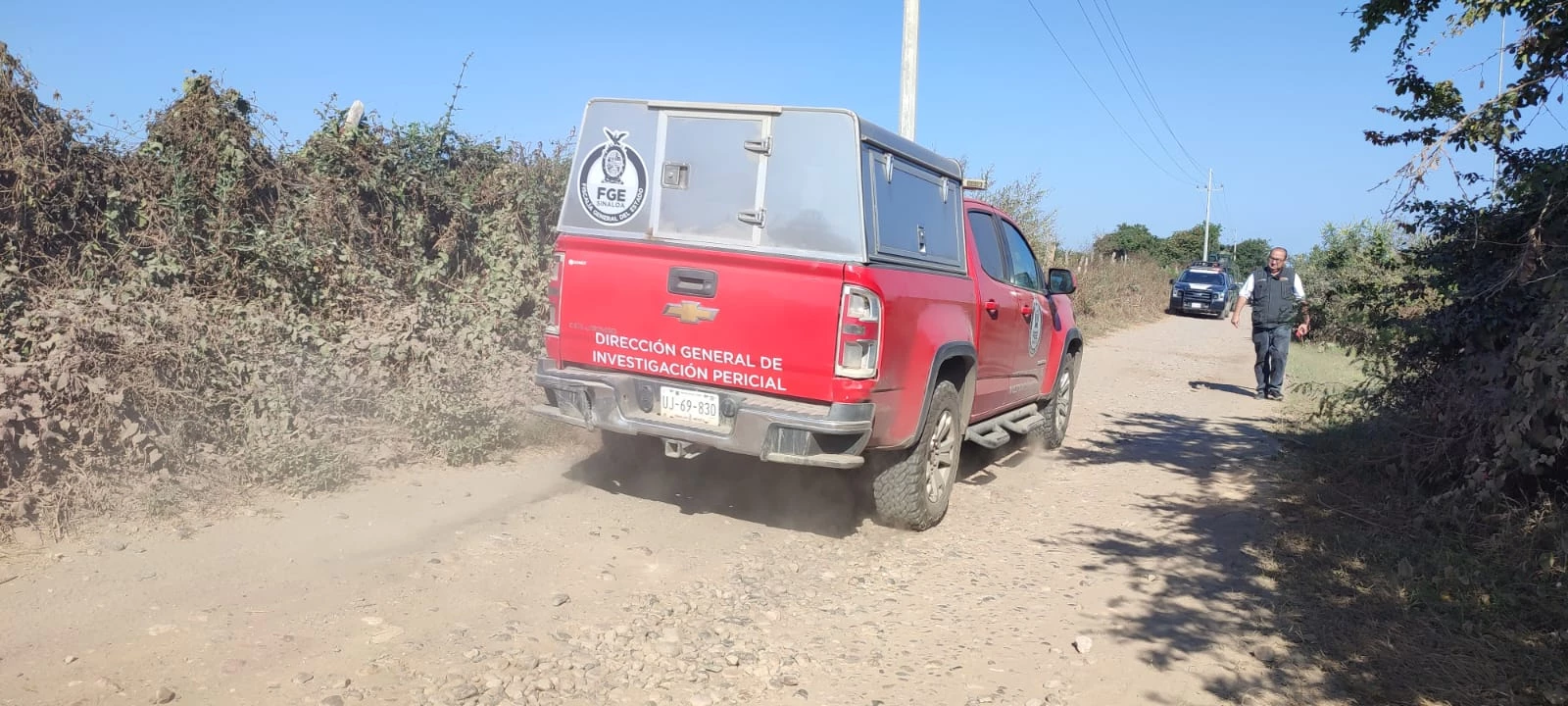 Encuentran a hombre sin vida envuelto en cobija cerca de El Walamo