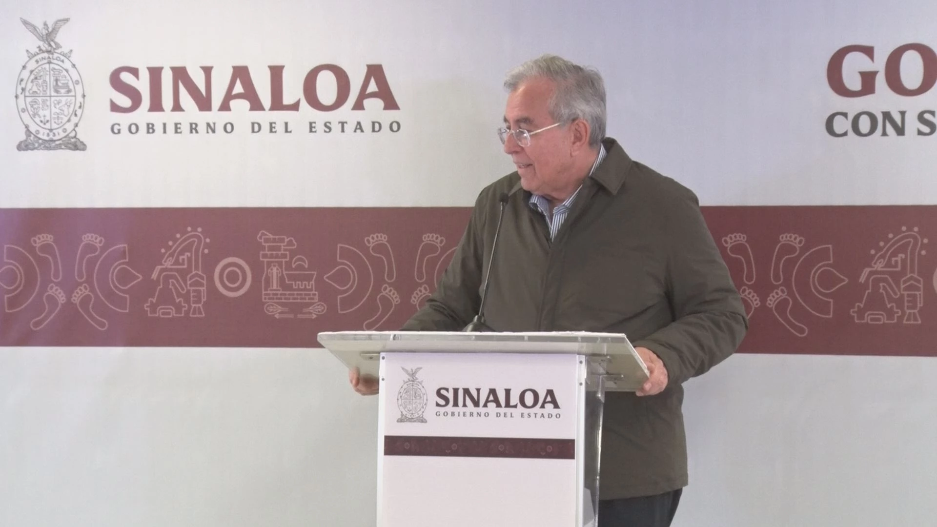 No contempla cambios en su gabinete para el 2023