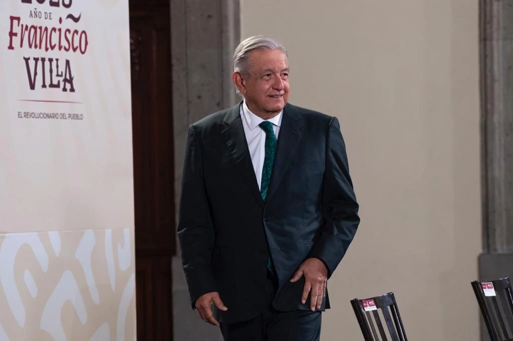 Es muy poquito lo que pretende pagar Lozoya dice AMLO
