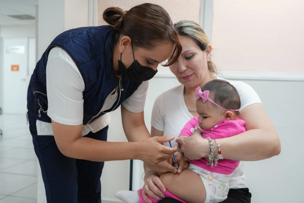 Invita Salud Sonora a vacunarse contra la influenza