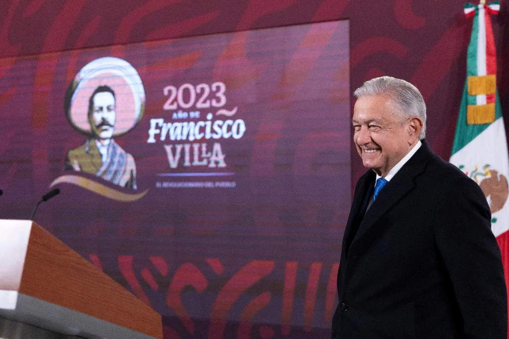 Responde AMLO a quienes hablan de militarizar el país