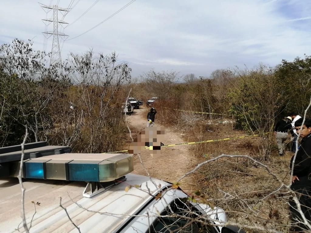 Asesinado a tablazos encuentran a hombre en camino de terracería en Culiacán