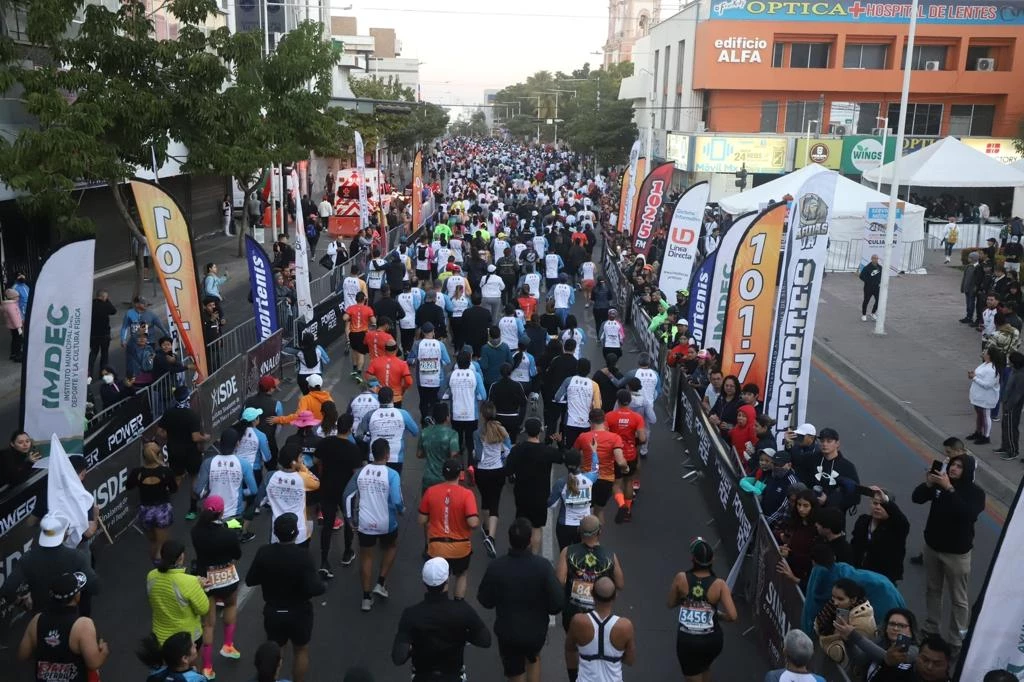 Realizan el XXXII Maratón Internacional de Culiacán "Corro con Amor"