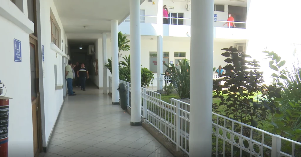 Redoblan protocolos de salud en el palacio de gobierno de Ahome, tras alcalde dar positivo a COVID
