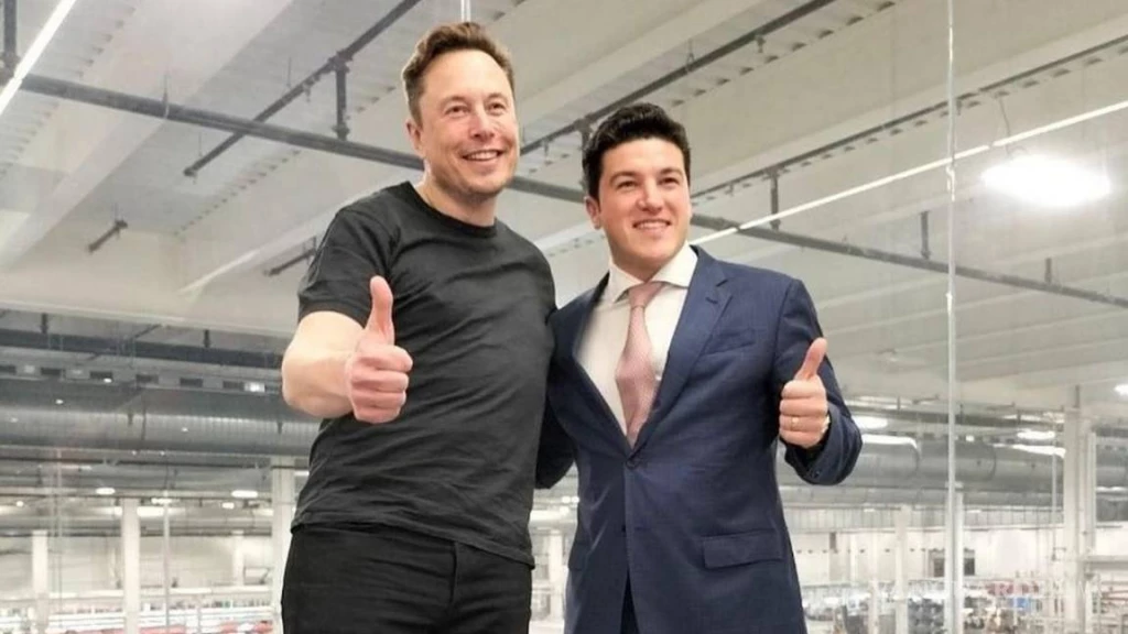¿Un viaje en helicóptero convenció a Elon Musk de establecer Tesla en Monterrey?