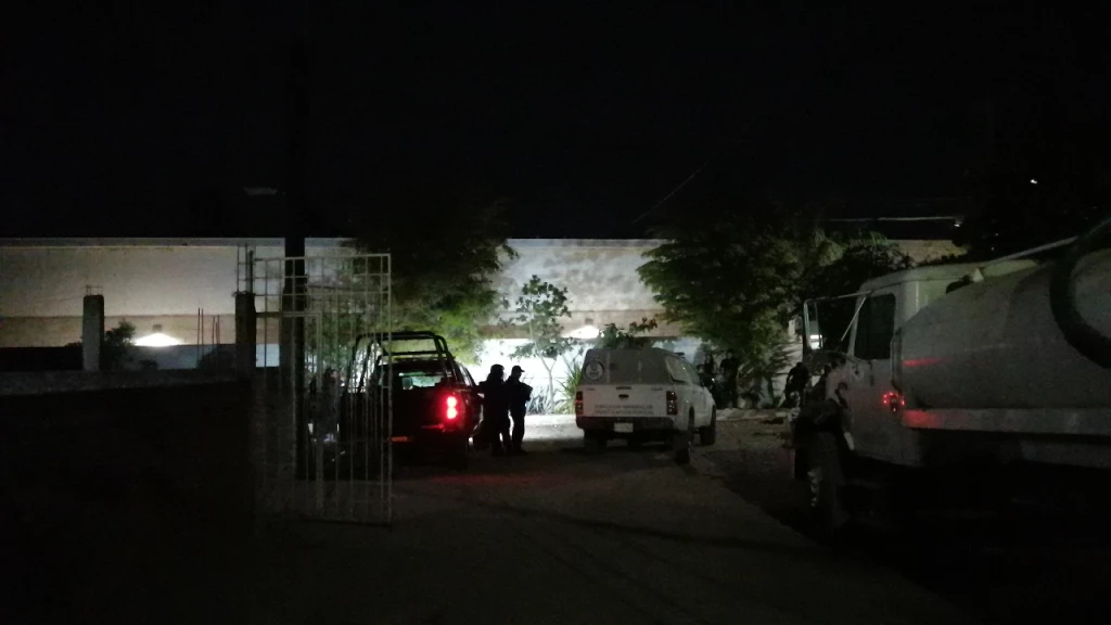 Arrojan cuerpo encobijado en la Colonia PEMEX de Culiacán
