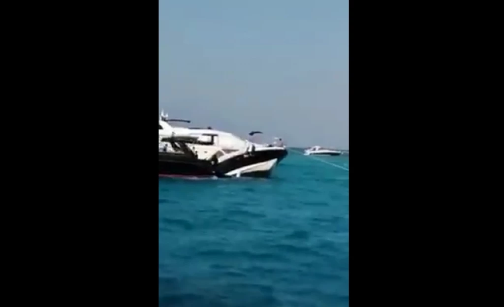 Se hunde Yate con 15 personas a bordo en Quintana Roo: Video