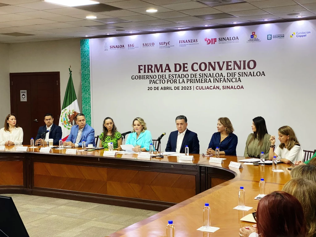 Firman convenio a favor de la niñez en Sinaloa
