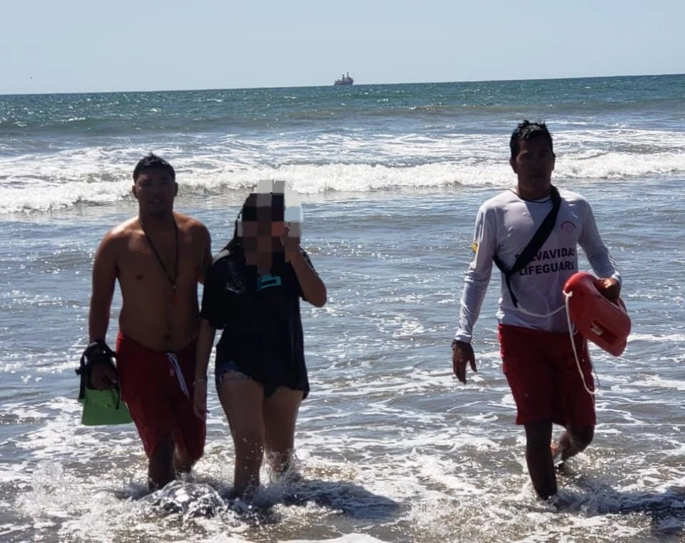 Salvavidas de Mazatlán llaman a prevención pese a buenas condiciones climatológicas