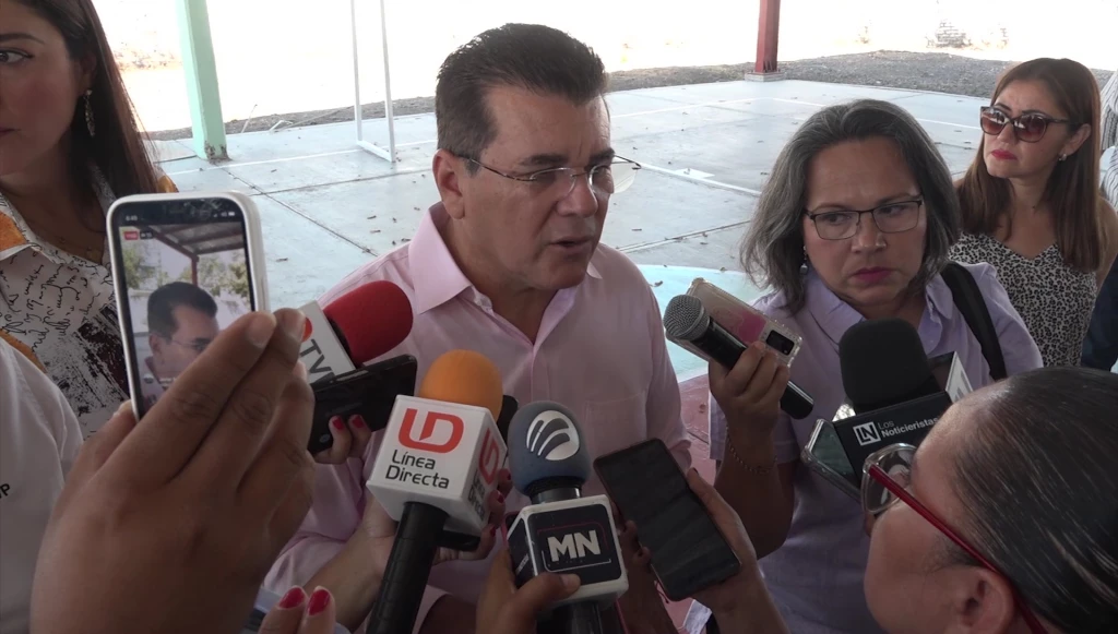 Alcalde de Mazatlán, contento con el trabajo del Secretario de Seguridad; urgen más policías, reconoce