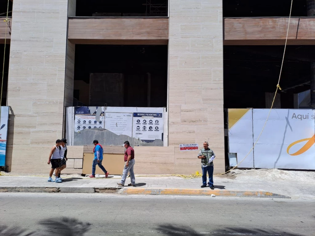 Por malas prácticas, torres en construcción en Mazatlán han estado violado reglamentos: Alcalde