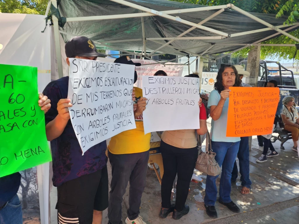 Inician huelga de hambre familias desalojadas de la colonia Cirilo Mena