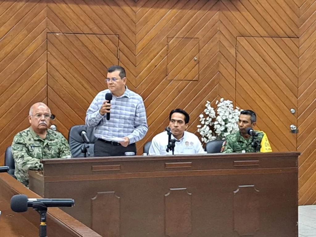 Instalan Consejo Municipal de Protección Civil en Mazatlán por inicio de temporada de huracanes