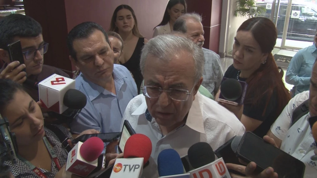 "Encuentro casual": Rocha Moya a intimidación a rastreadoras
