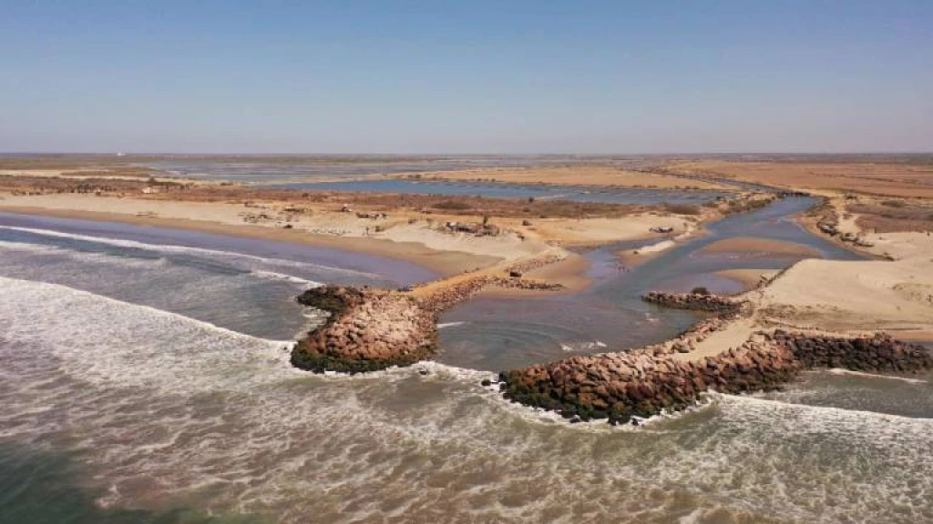 Muere mujer ahogada en Playa Ponce y su hijo que intentó salvarla se encuentra desaparecido en el mar
