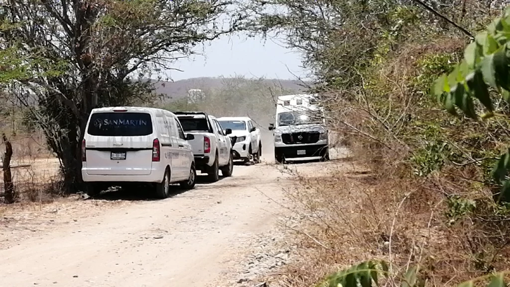 Encuentran cuerpo de hombre asesinado a balazos y quemado al norte de Culiacán