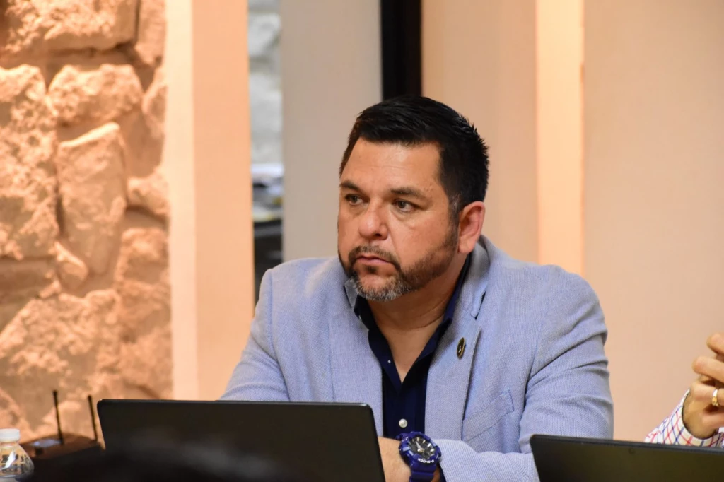 Amplían prórroga para la regularización de vehículos: Jáuregui Lewis