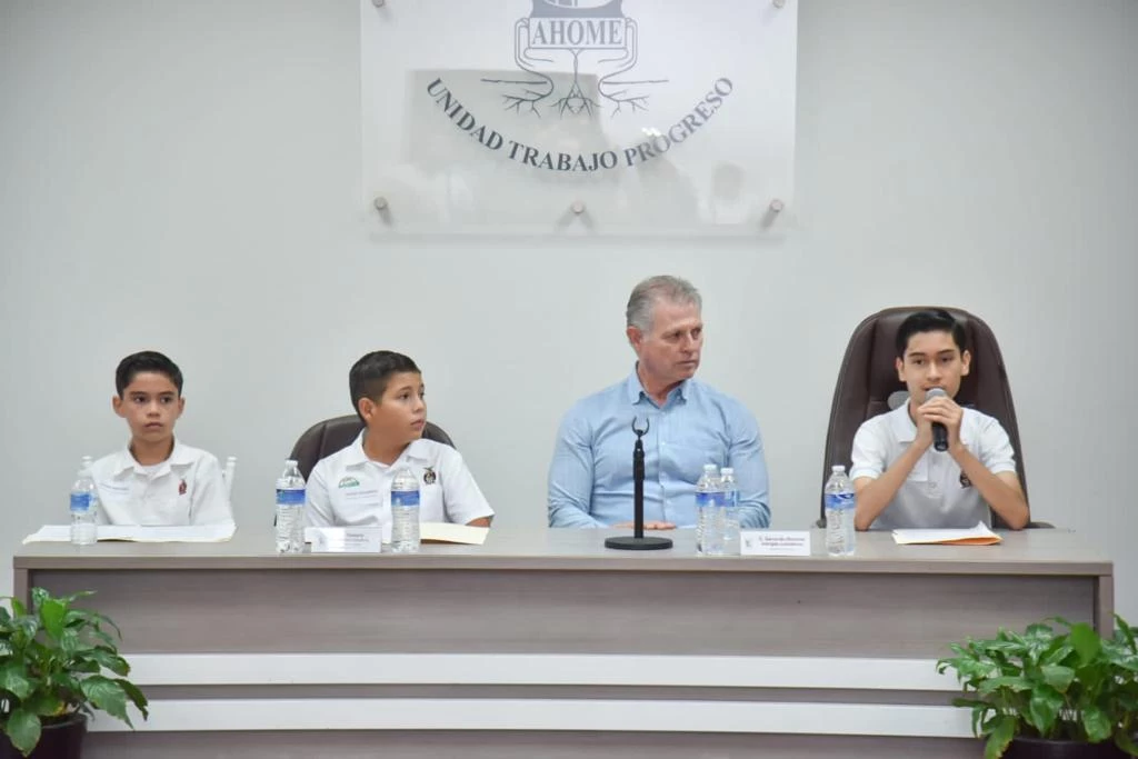 Exitosa primera sesión del Cabildo Infantil del Municipio de Ahome