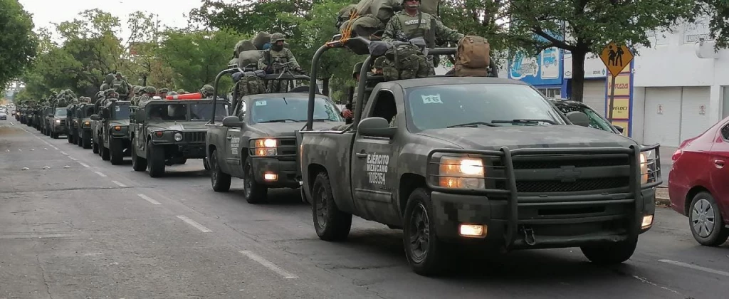 Llega a Culiacán otro grupo de 300 elementos del ejército en apoyo a la SSP