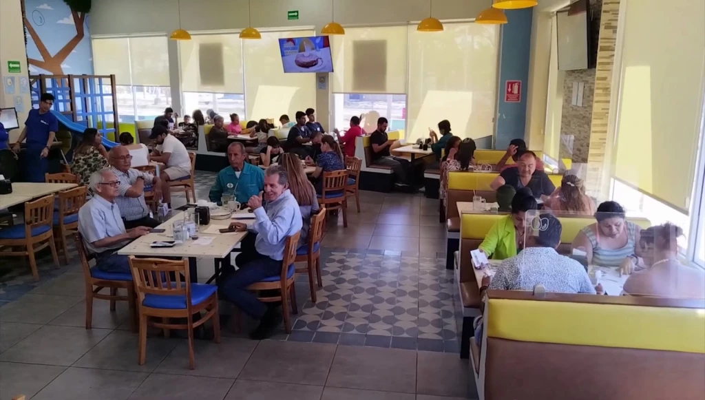 Restauranteros de Mazatlán podrían tener una mejor temporada vacacional de lo que esperaban