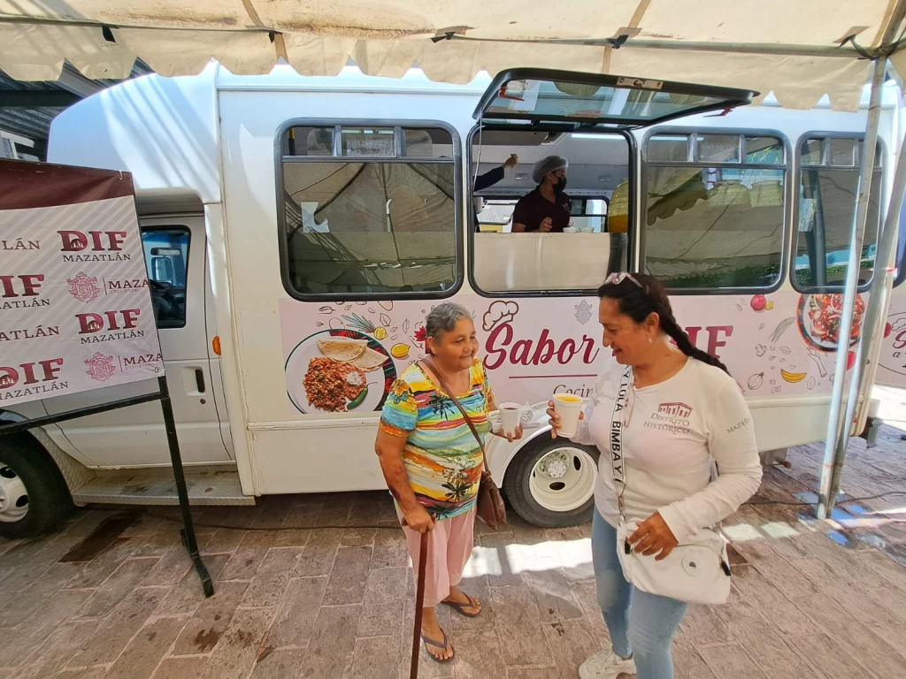 Con "Cocina Móvil", DIF Mazatlán apoyará con alimentos a la ciudadanía
