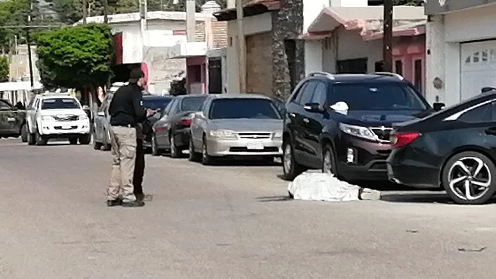 Asesinan a balazos a vecino de la colonia Lázaro Cárdenas