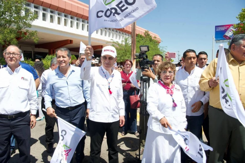 Gobernador Alfonso Durazo entrega 59 motocicletas a Sepomex y anuncia rehabilitación de edificio central de correos