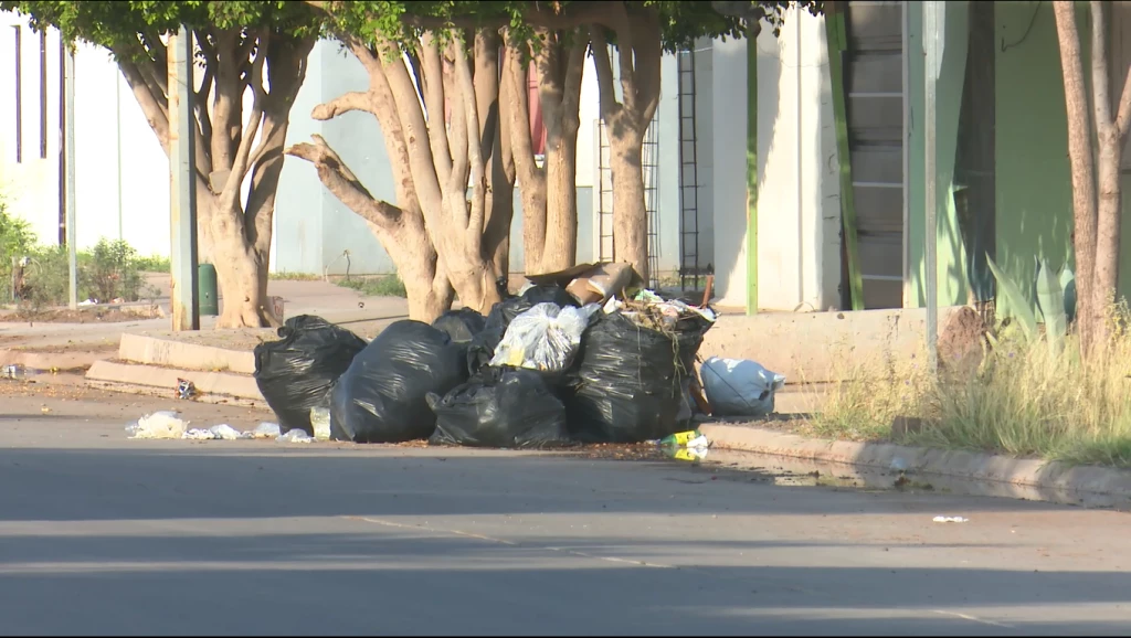 Busca el municipio una solución definitiva al problema de recolección de basura en Ahome