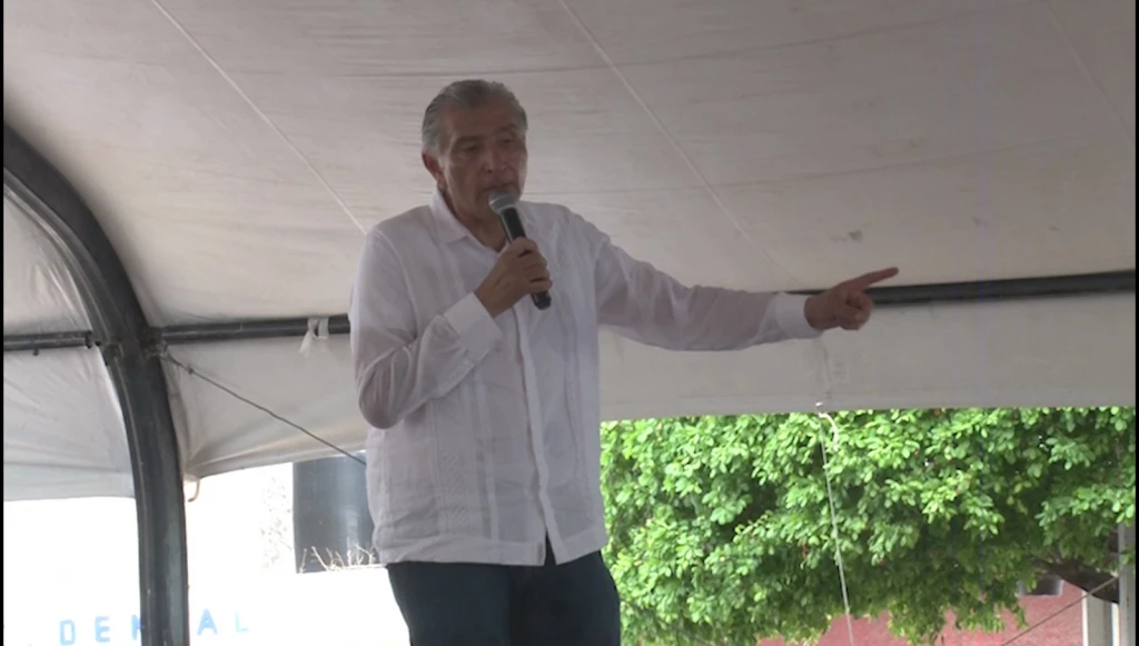 Adán Augusto visita sur de Sinaloa en gira de asamblea informativa