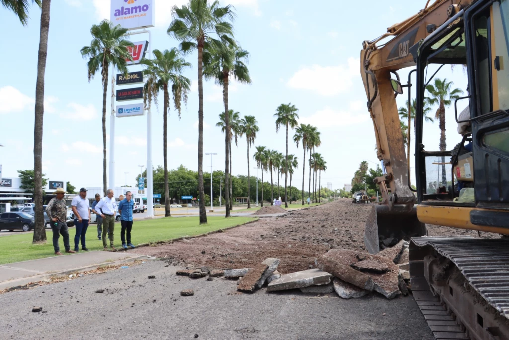 Supervisa el Alcalde Gerardo Vargas pavimentación de Blvd. Rosales, entre Pedro Anaya y Agustina Ramírez.