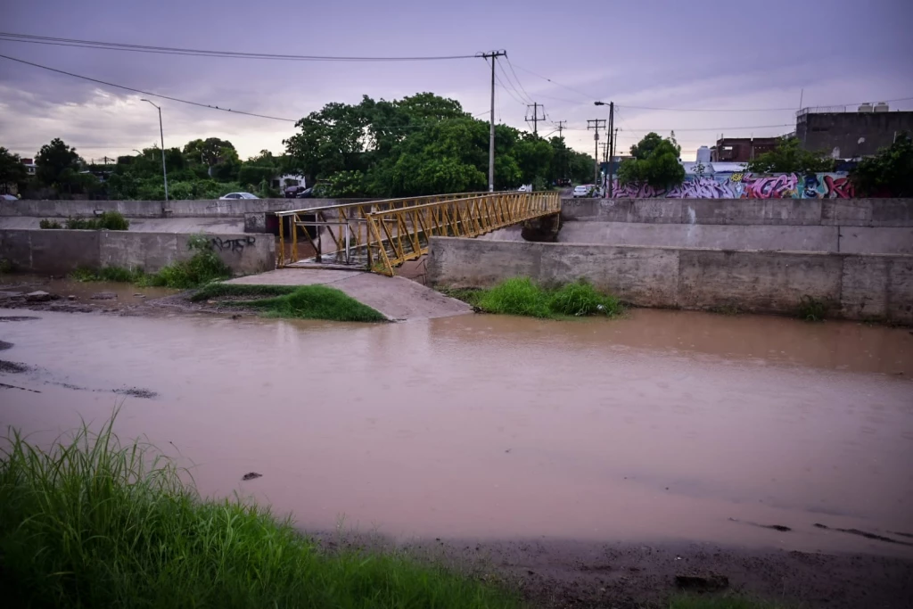 Supera los 77 milímetros lluvia de este miércoles en Mazatlán: Alcalde