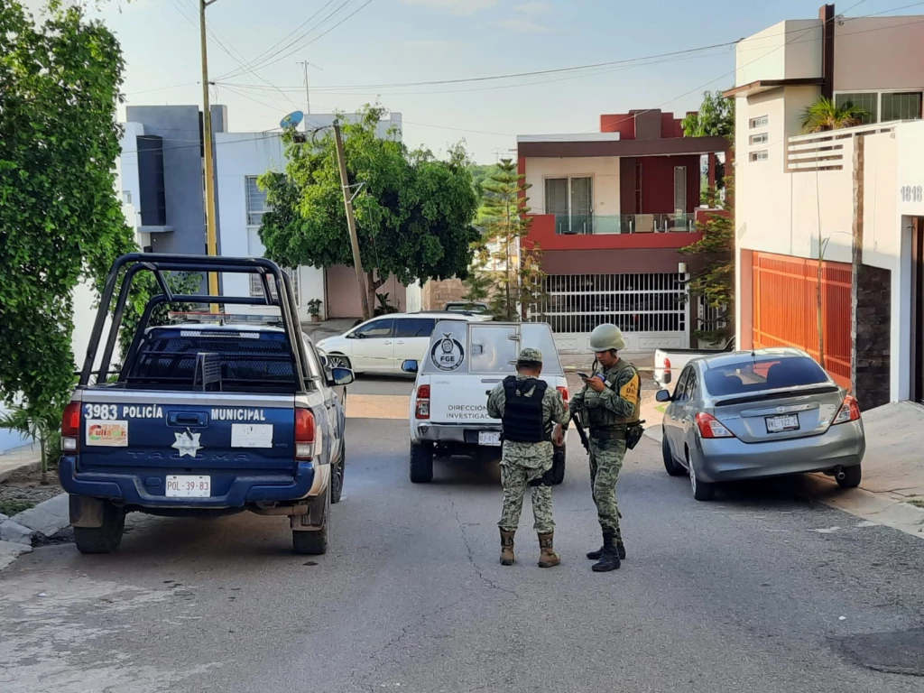 Privan de su libertad a tres jóvenes y un menor de edad en Colinas del Bosque