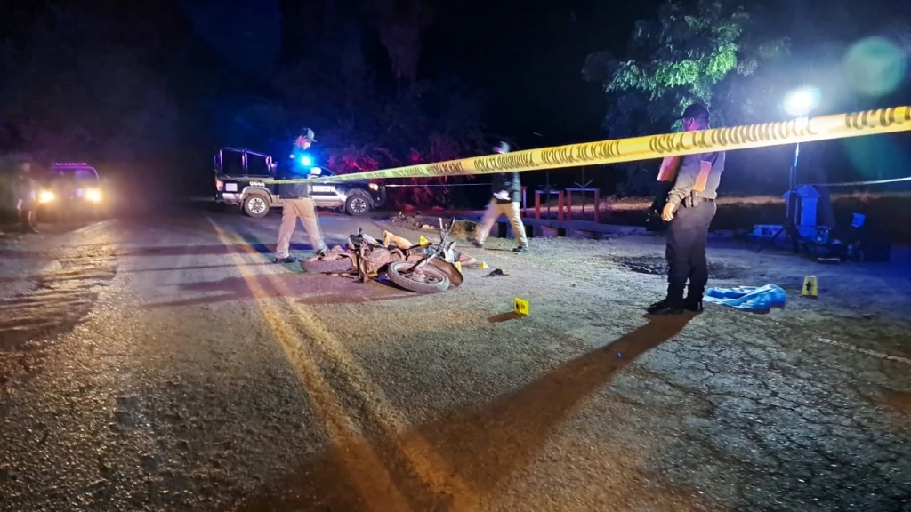 Asesinan a balazos a motociclista sobre camino a ElDorado