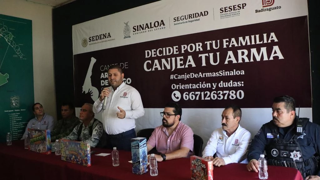 Se pone en marcha programa de "Canje de Armas" en Badiraguato