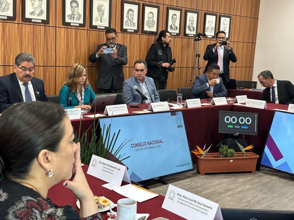 Expone situación de la U.A.S. en sesión de ANUIES