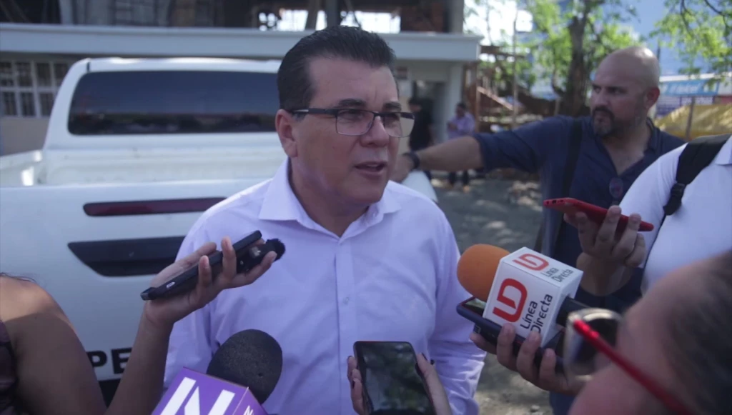 Alcalde de Mazatlán comparte el exhorto del Gobernador de Sinaloa sobre cuotas escolares