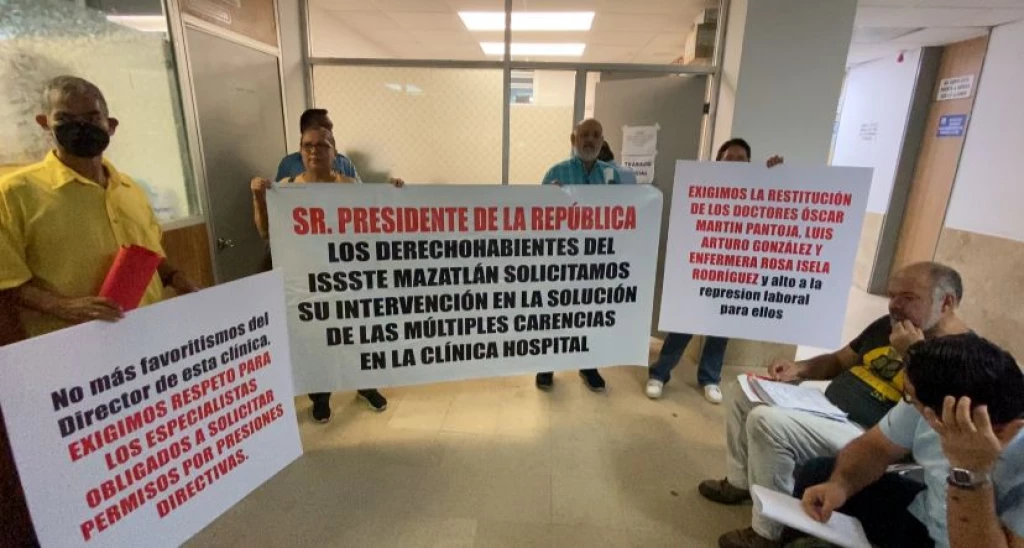 Derechohabientes se manifiestan en Issste de Mazatlán por cierre de MIDE para diabéticos