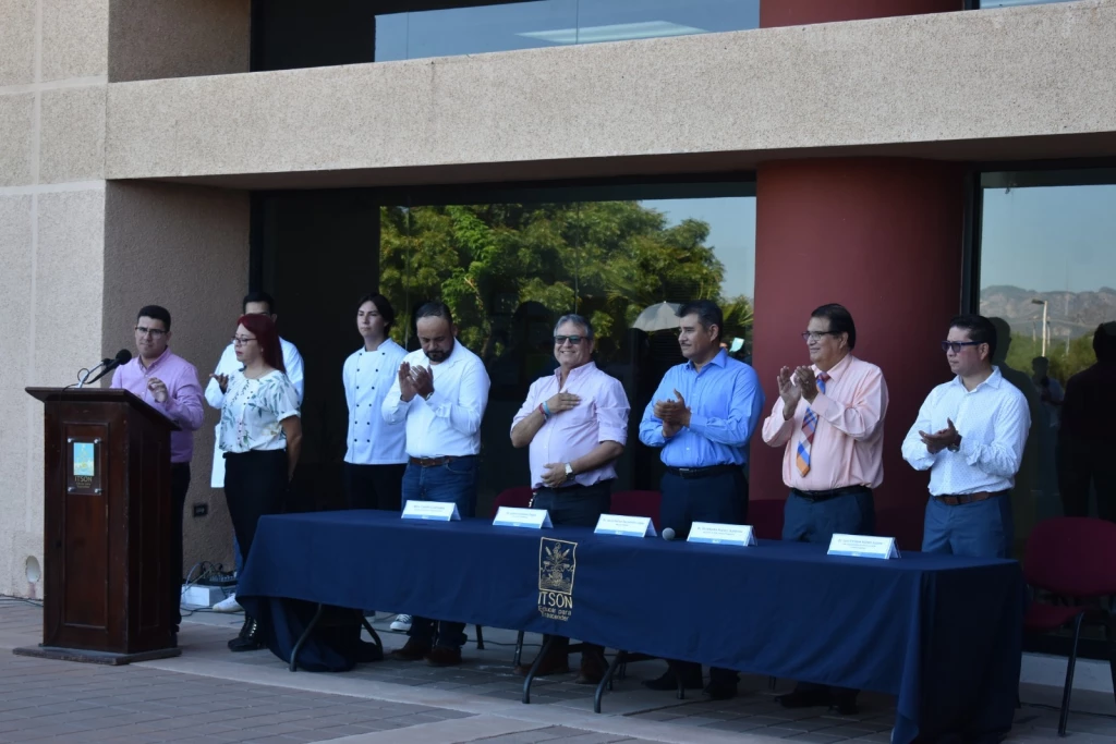 Dan bienvenida a primera generación de la Licenciatura en Enfermería