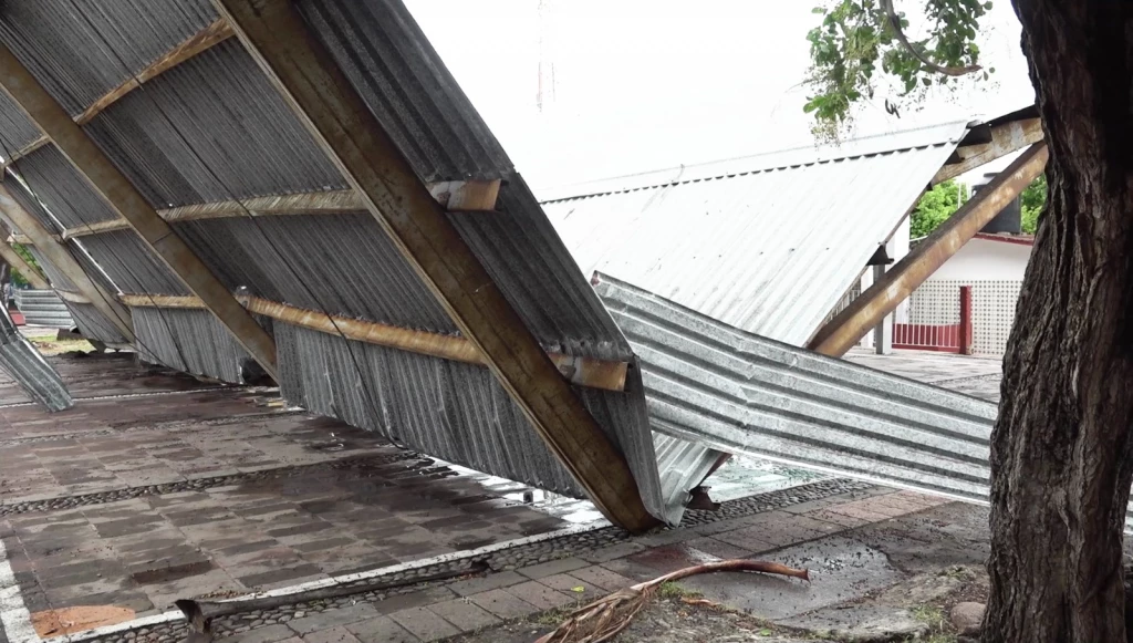 Dos escuelas de Mazatlán presentaron daños y 4 más se quedaron sin luz debido a lluvias; Sepyc