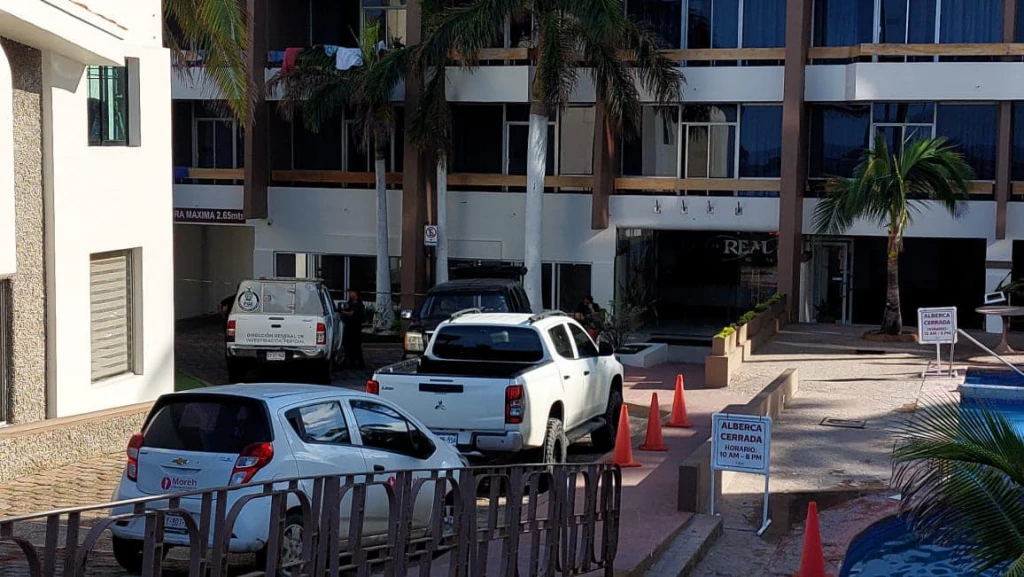 Persona pierde la vida tras caer de tercer piso en hotel de Mazatlán