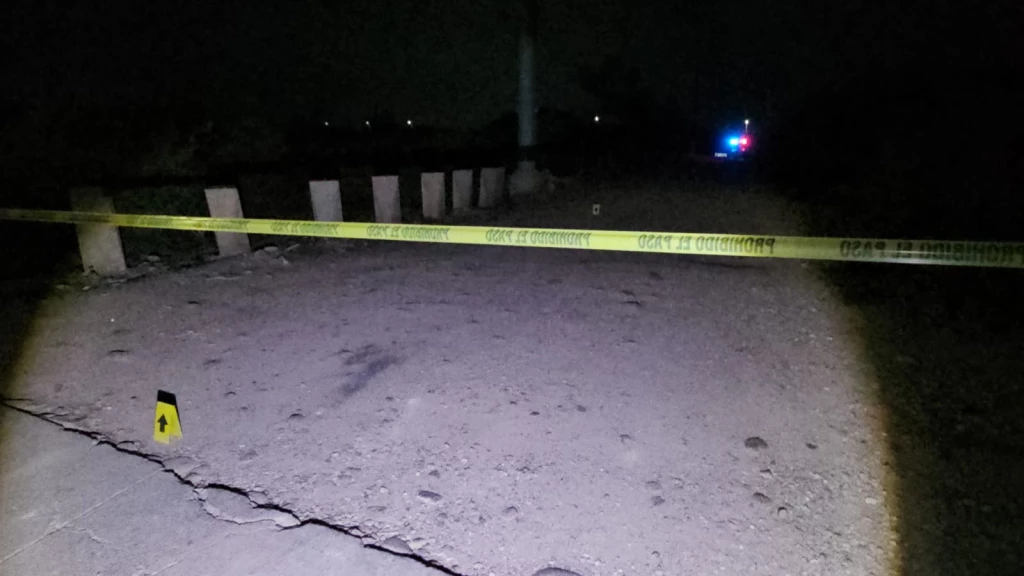 Atado de manos y con la cabeza cubierta con un trapo negro encuentran a hombre asesinado
