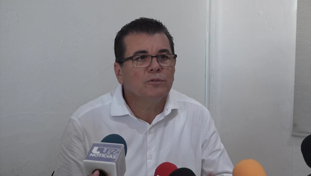 “El caso de Mazatlán es distinto”: Alcalde Édgar González sobre posible regreso de Estrada Ferreiro a la Alcaldía de Culiacán
