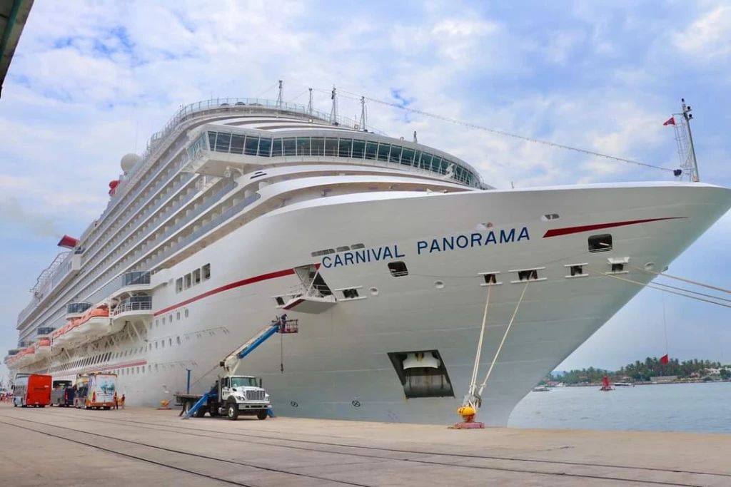 Arriba a Mazatlán crucero Carnival Panorama con 4 mil 340 pasajeros